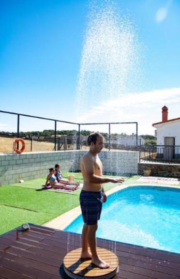 Apartamento Loft La Encina Torrejón el Rubio Exterior foto